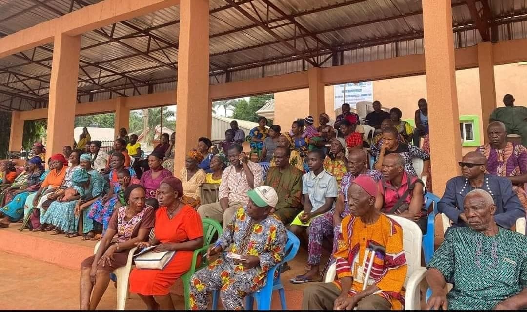 Hon. Ferdinand Dozie Nwankwo leading a community initiative